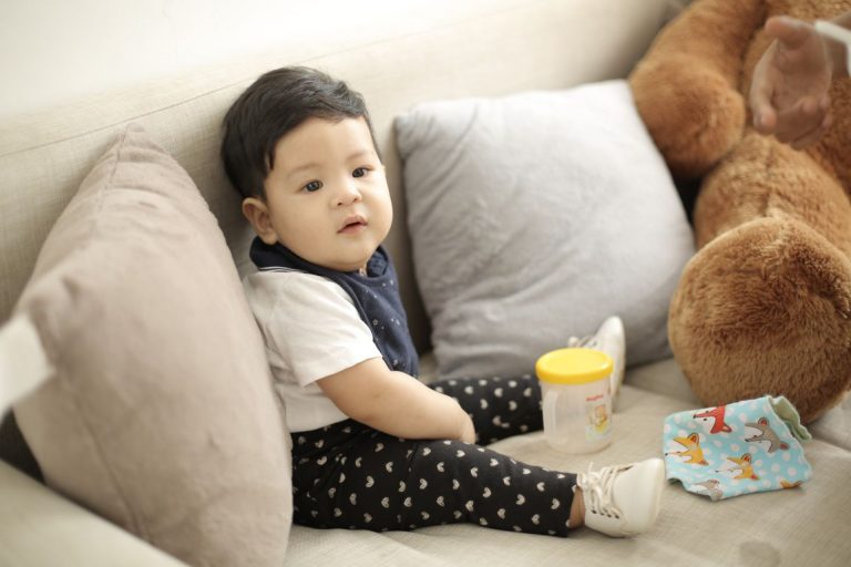 5 Stimulasi Sederhana Agar Anak Cepat Berjalan